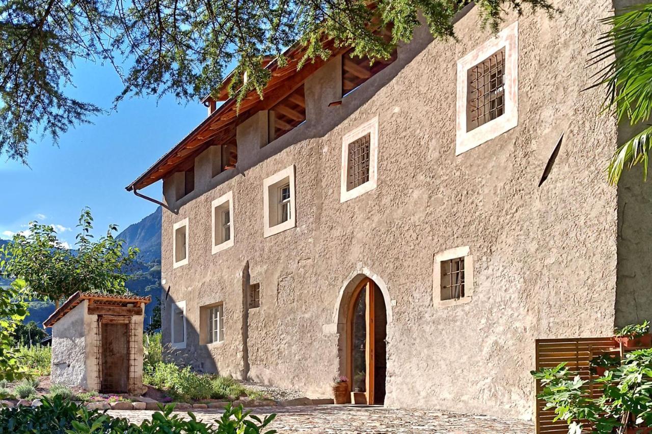 St. Vigilius Modern Historic Apartments Nalles Bagian luar foto