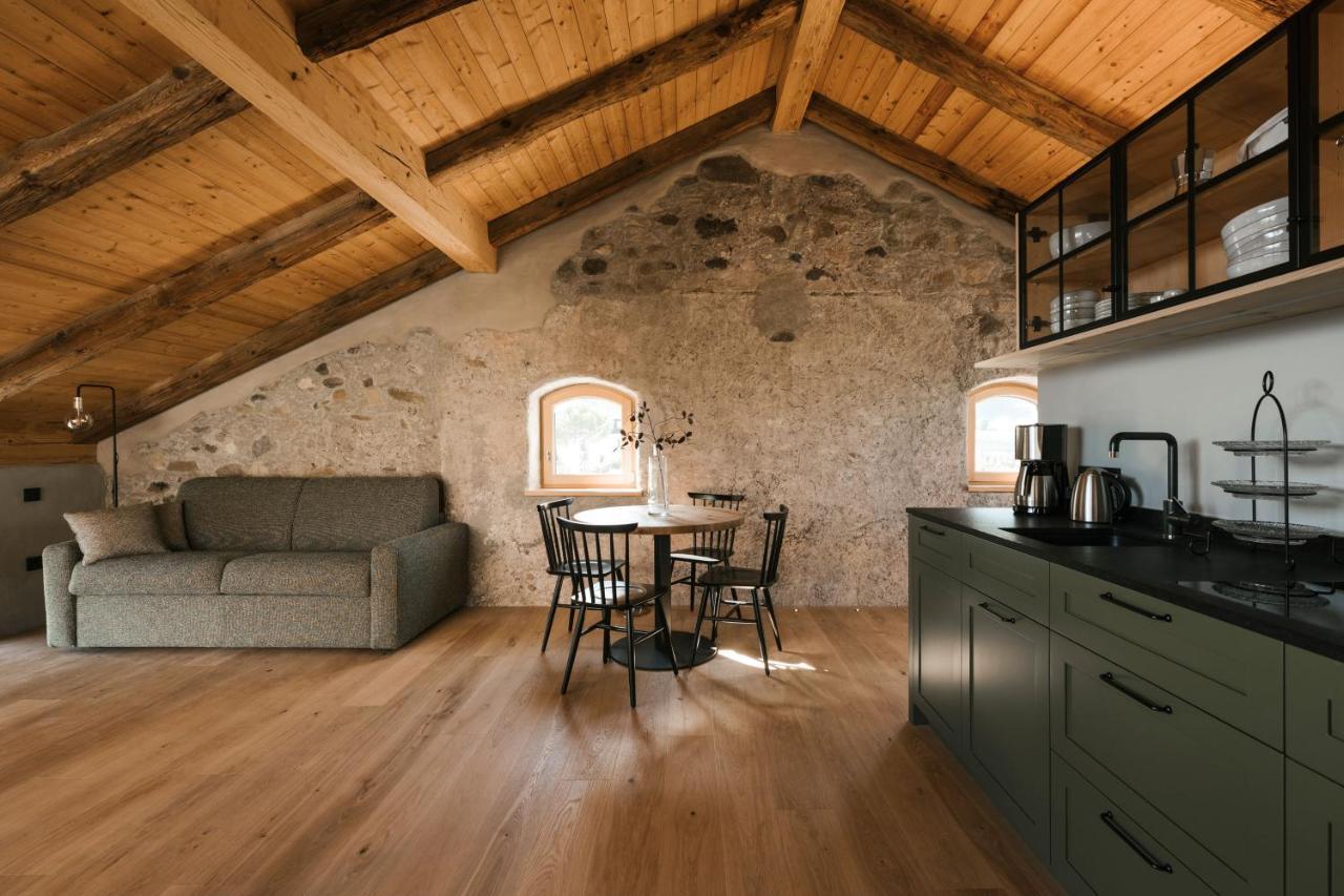 St. Vigilius Modern Historic Apartments Nalles Bagian luar foto